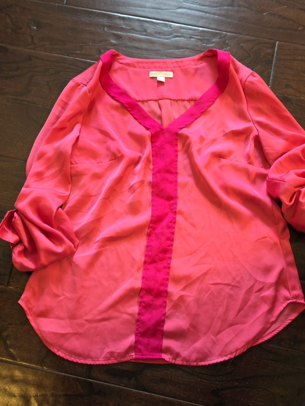 New York & Company Two-Tone Pink V-Neck Blouse
